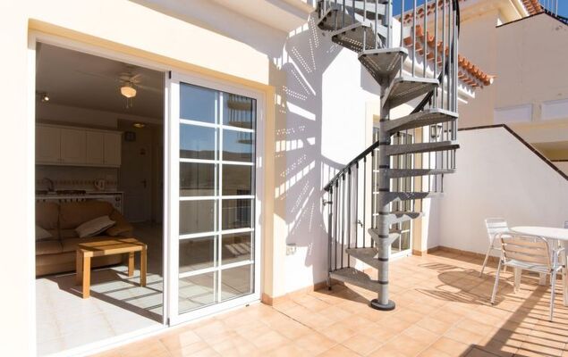 Jacqui Fewo - Photo 3